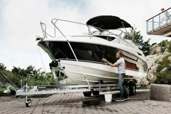 BRENDERUP 8,7 m / 30 pieds. Porte de bateau