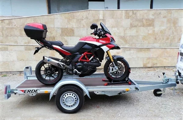Porte moto 2,50m x 1,30m 750 kg ERDE